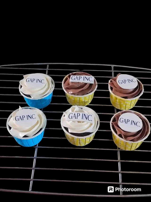 Choco Vanilla Cupcakes 