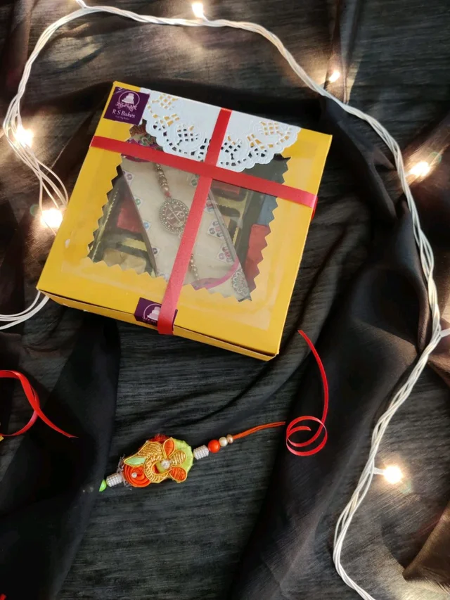 Rakhi Chocolate Hamper 