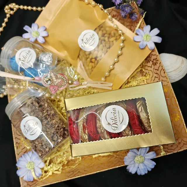 Rakhi Hampers 