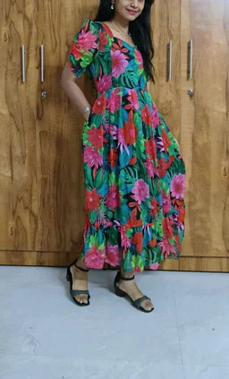 Floral Multi Colour- Georgette Feeding Kurtii - XXL, Japanese Laurel