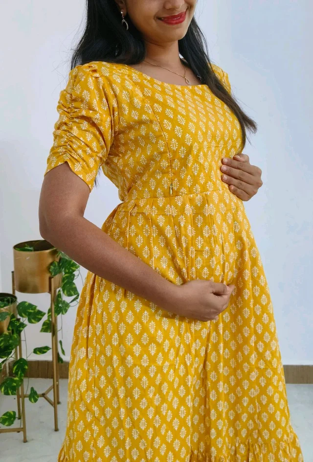 Yellow Cotton Feeding Kurti - M