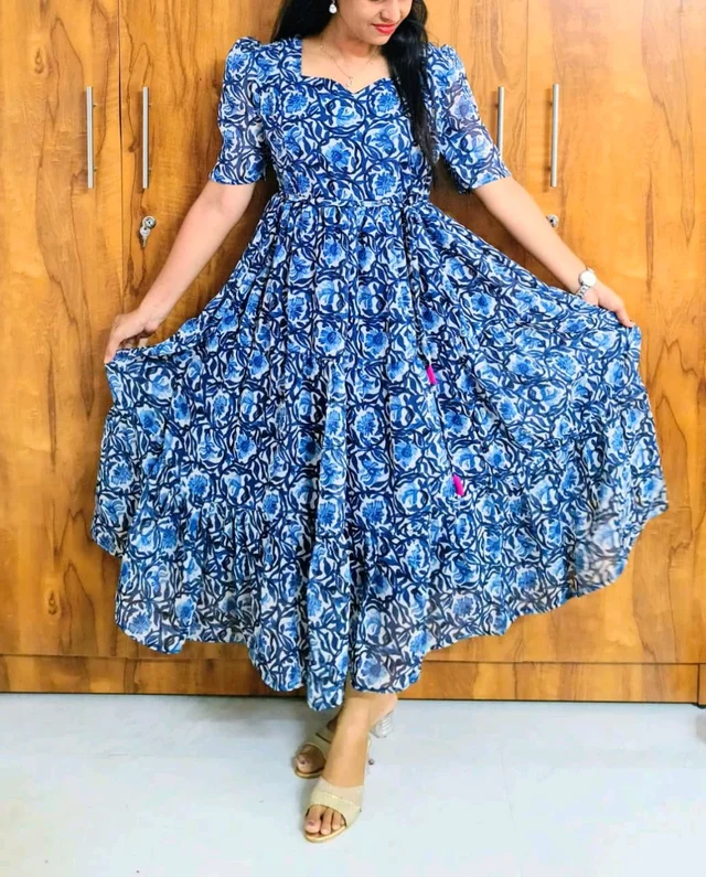 Blue Floral Georgette feeding maxi - XL