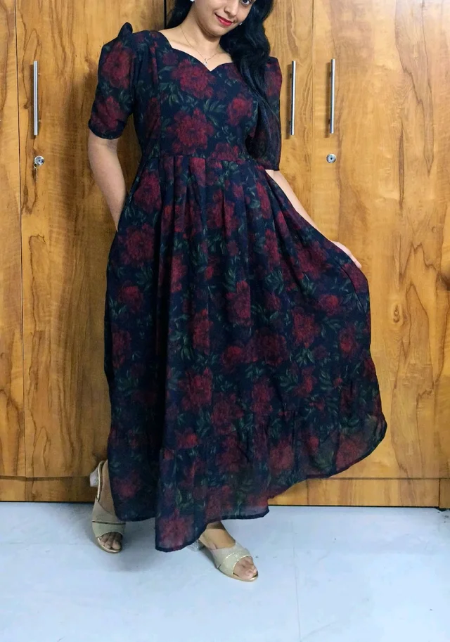 Black Rose Georgette feeding maxi - L