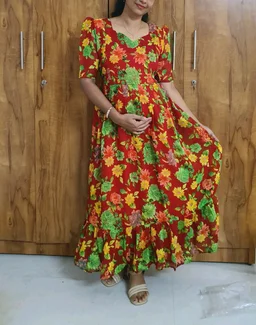 Red Feeding gerogette kurti - XL