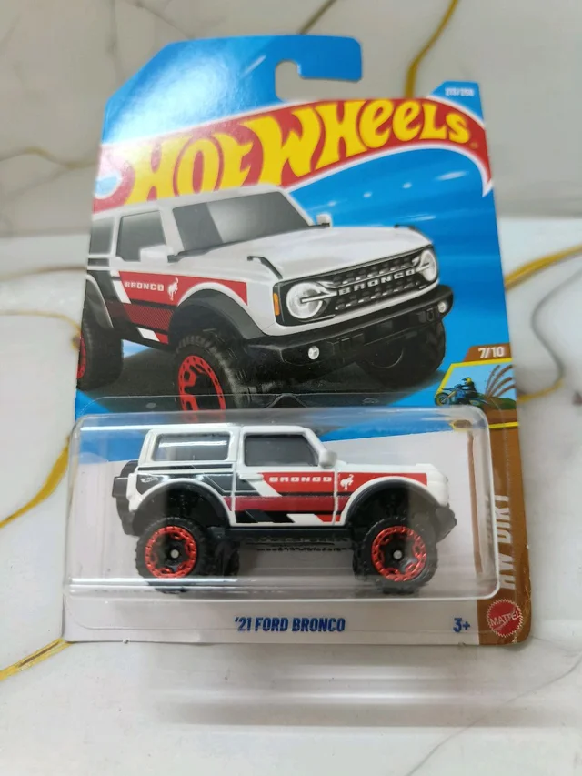 Hot Wheels 21 FORD BRONCO | HW Dirt | White | 213/250