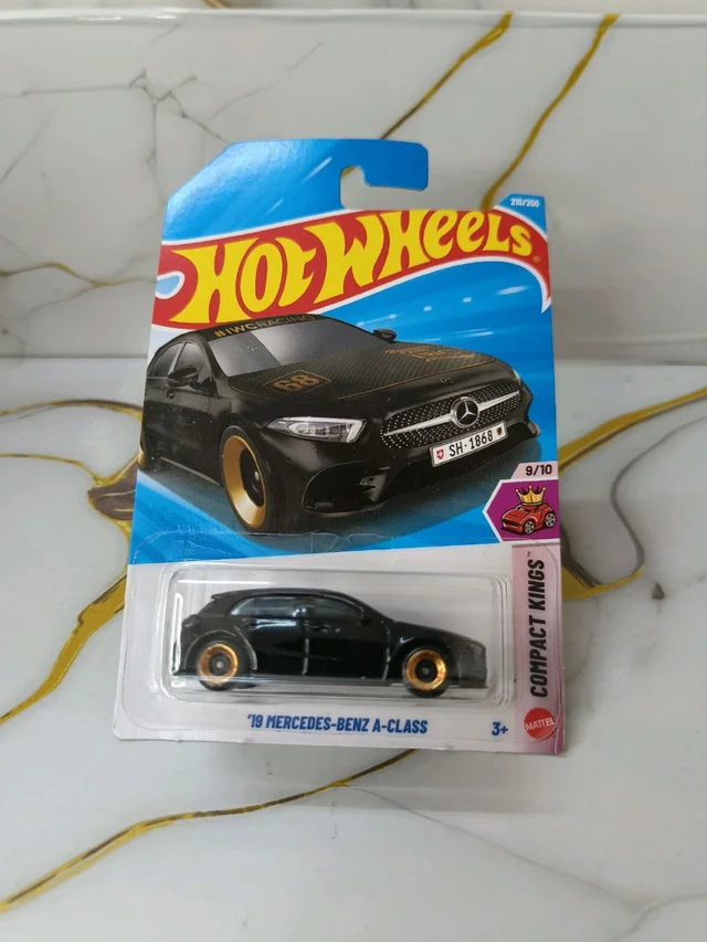 '19 Mercedes-Benz A-Class | Compact Kings | Black | 210/250