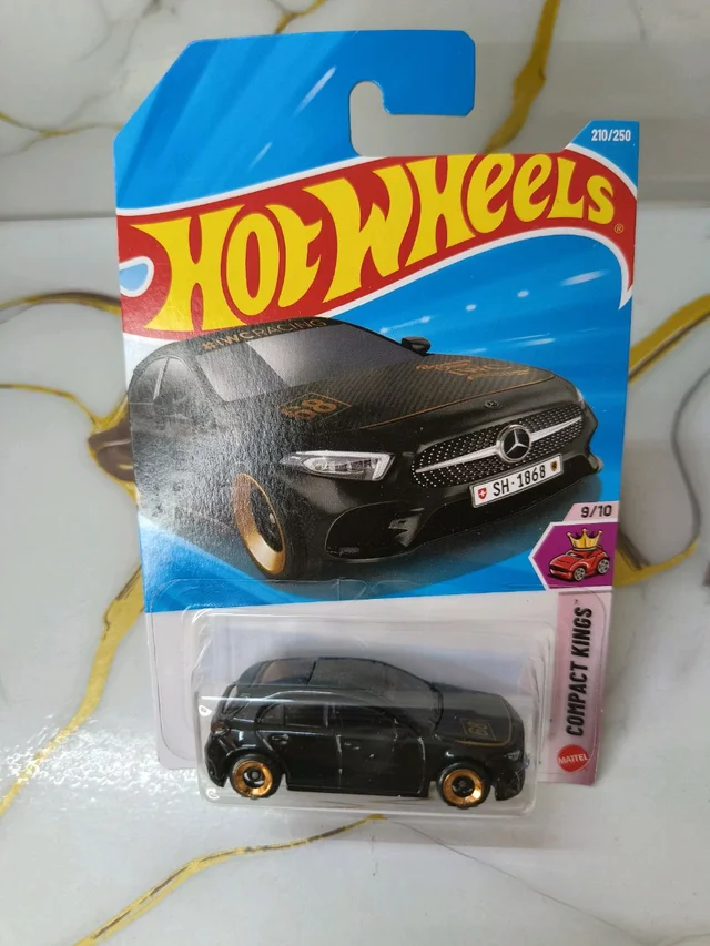 Hot Wheels '19 Mercedes-Benz A-Class | Compact Kings | Black | 210/250