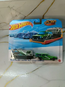 Hot Wheels Track Fleet | Volvo 240 Drift Camper | HYT56