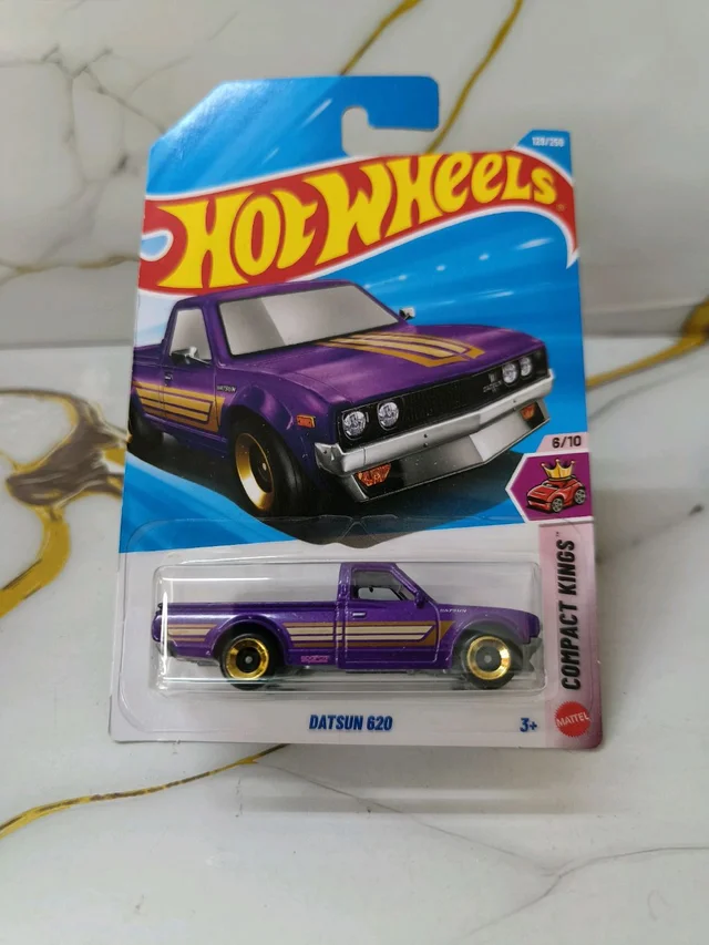 Datsun 620 | Compact Kings | Metalflake Purple | 128/250