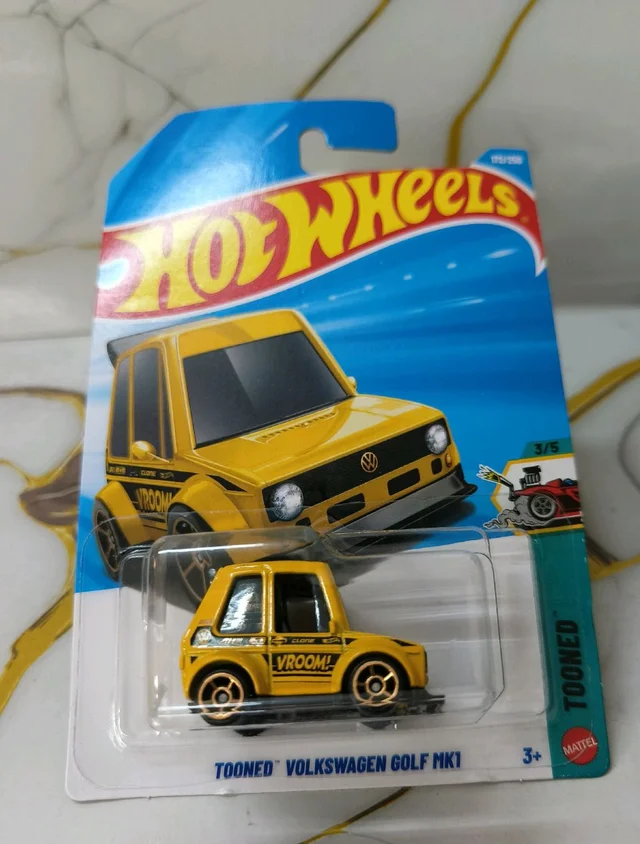 Tooned Volkswagen Golf MK1 | Tooned | Yellow | 172/250