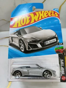 Hot Wheels 2019 Audi R8 Spyder | Drop Tops | Silver | 130/250