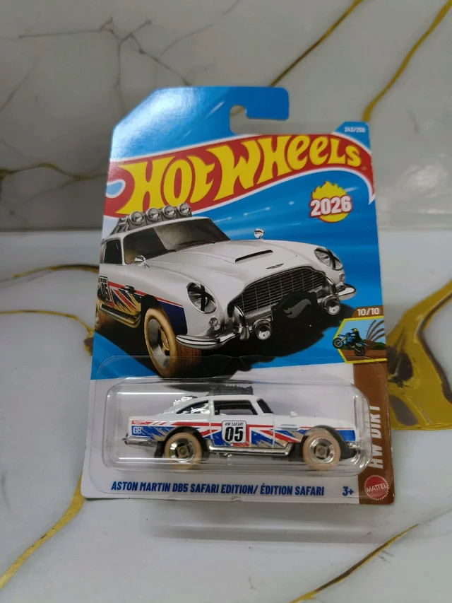 Aston Martin DB5 Safari Edition | HW Dirt | White | 243/250