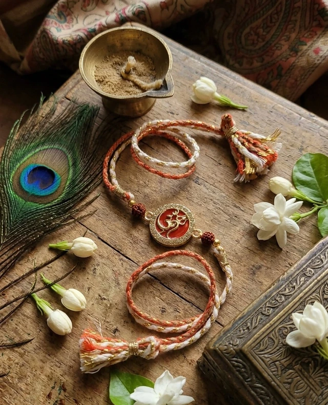 Om Diamond Rakhi 