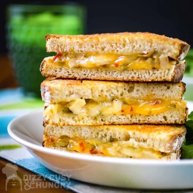 Chicken Cheese Sandwich - Regular
