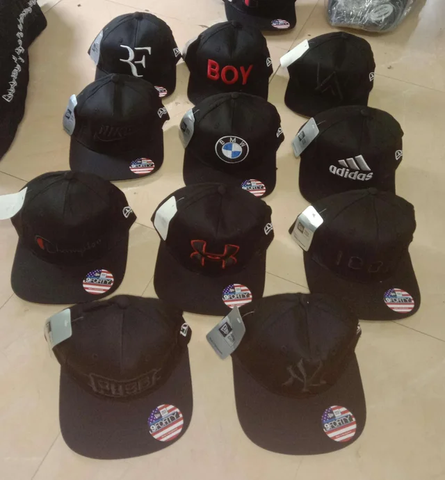 Mens Embrodary Pure Cotton Material Hip Hop Cap Color - Black Color Pack Fitting - Snapback - 12