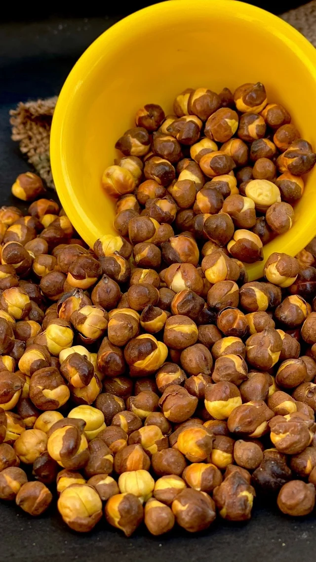 Sikandar Radhe Roasted Chana Bhuna Chana with Skin 200g - Foil Pack