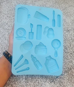 MAKE UP MOULD