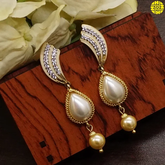 HJ Stylish pearl pendant set - F-210 - Pearl Ivory, Gold Plating