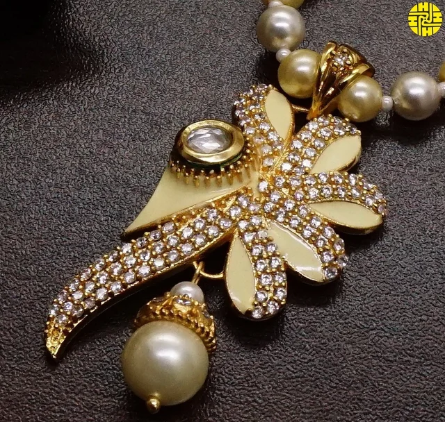 HJ Romantic Designer Pearl Pendant Set Online - F-223 - Pearl Ivory, Gold Plating