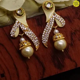 HJ Romantic Designer Pearl Pendant Set Online - F-223 - Pearl Ivory, Gold Plating