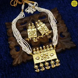 HJ Graceful Designer Kundan Ivory Pendant Set - Hjs-2143a - Ivory, Gold Plating