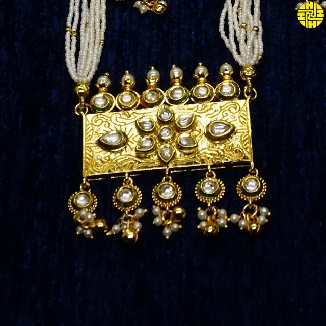 HJ Graceful Designer Kundan Ivory Pendant Set - Hjs-2143a - Ivory, Gold Plating