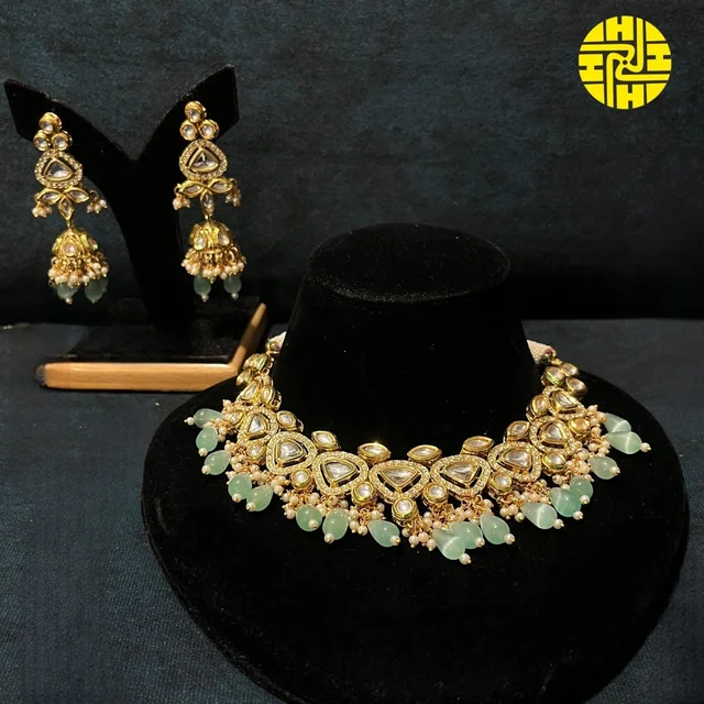 SM Regal Green Kundan Pearl Necklace Set - shn-055a - Green, Gold Plating
