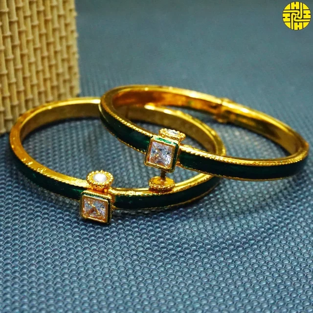 HJ Premium Quality High Gold Plating Meenakari Black Bangles - Hmb 015blk - Black, Gold Plating, 2.4 Flexible