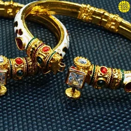 HJ High Gold Plating Designer Bangles Hmb 058a - Multi (white), Gold Plating, 2.4 Flexible