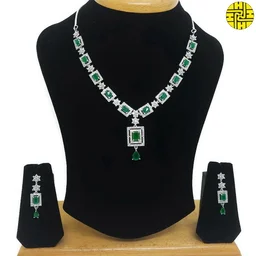 HJ Rich Looking White Cz Necklace Set Online - Hnc-001a - White, Rhodium Plating