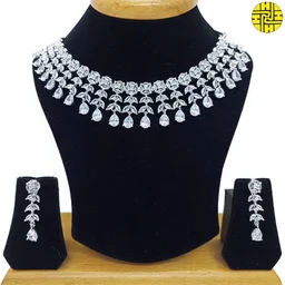 HJ Royal Look Green Cz Necklace Set - Hnc-002c - Green, Rhodium Plating