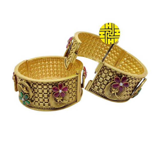SM Royal Look High Gold Plating Kada - sm-150 - Multi, Antique Gold Plating, 2.2 Adjustable