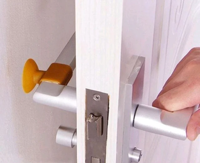 Door Knob Cover( Prevents Collision ) 1 - Piece