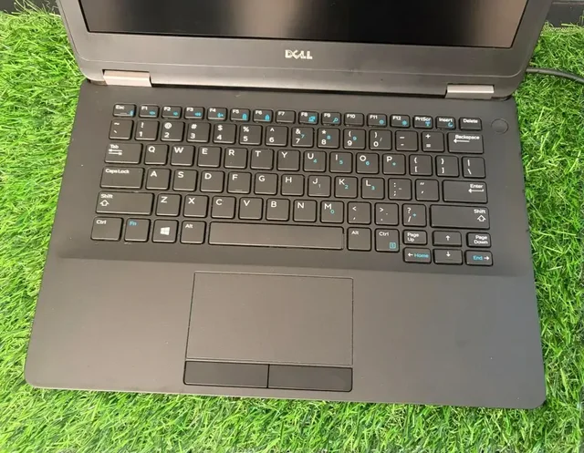 Dell Latitude E7270 Laptop (Refurbished) - Black, A, Corei5 6th, 12.5, 256GB, 8GB