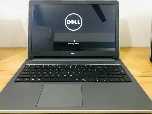 Dell Inspiron 15 5000 Series 6th Gen Laptop (Refurbished) - White, A, Corei7, 15.6, 256GB, 8GB