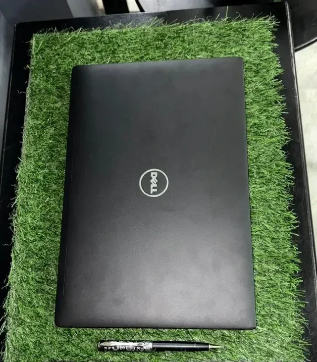Dell Latitude 7480 7th Gen (Refurbished) - Black, A, Corei5 7th, 14.0, 256GB, 8GB