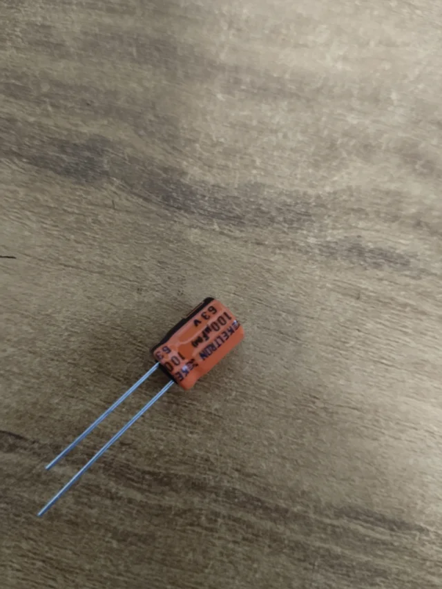 Capacitor 100uf/63v Keltron 