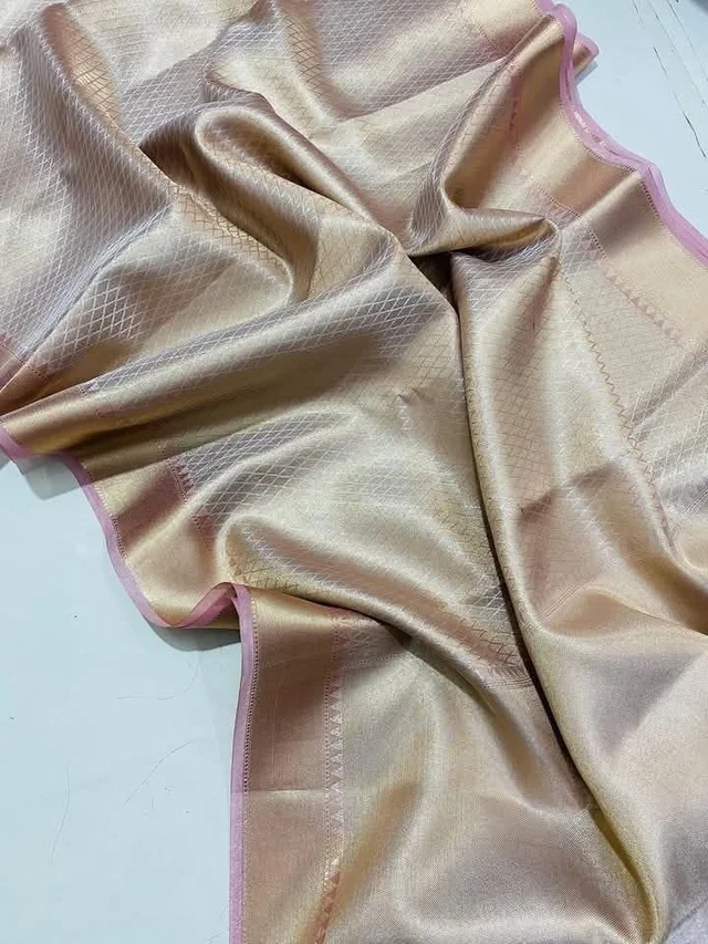 The Royal Glow – Celebrity-Inspired Tissue Silk Saree