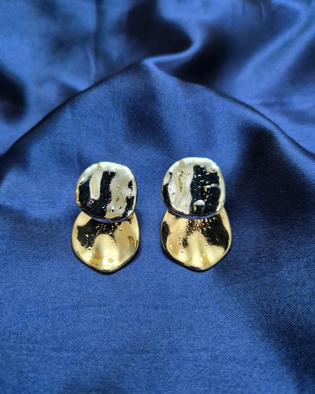 GOLD AND SILVER DUO
