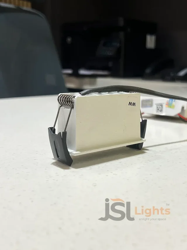 APRA AP020 6W White Linear Recessed COB Spotlight - 6W, 3000K