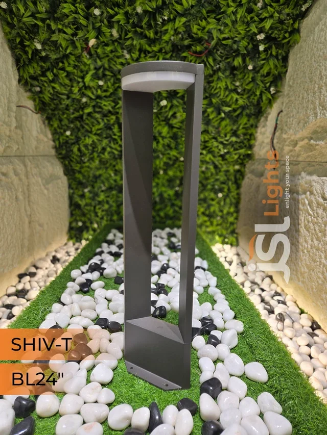 APRA Shiv T-1519 12W 24" Bollard Light