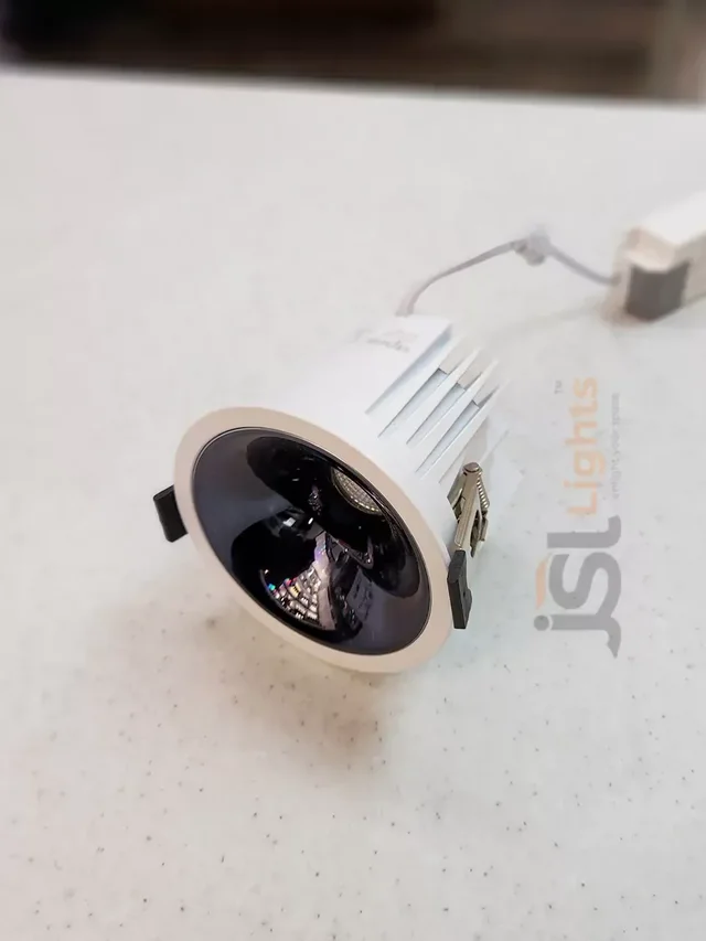 APRA AP2058 18W White Deep Recessed COB Downlight PB Reflector - 18W, 3000K, White