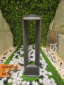 APRA Shiv T-1519 12W 24" Bollard Light