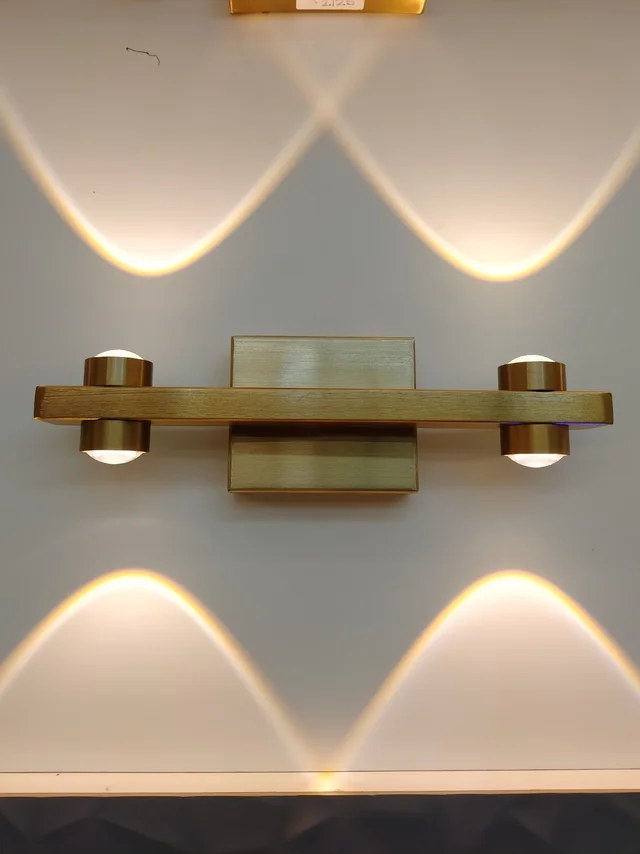 LX 985 4W GD Wall Up Down Light Warm White - 4W, GD