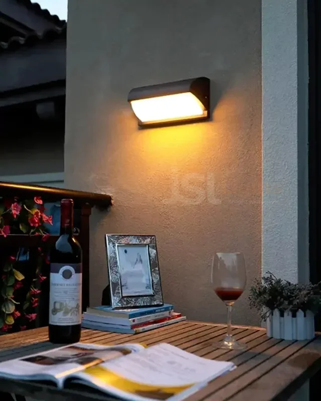 LX 709 12W LED Bulkhead Wall Light – Rust-Proof Surface Mount IP65 Fitting