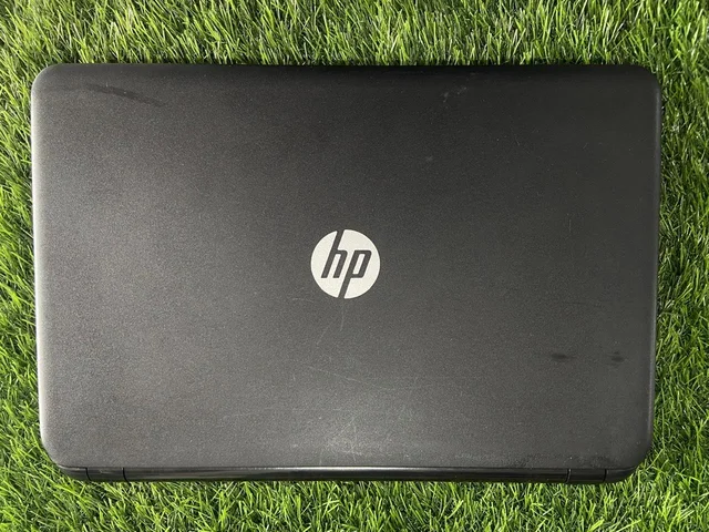 Hewlett-Packard (Refurbished) HP 250 G3 | Core i3 (4th Gen) | 8GB RAM | 256GB SSD | Windows 10 | Original Adapter - Black & silver