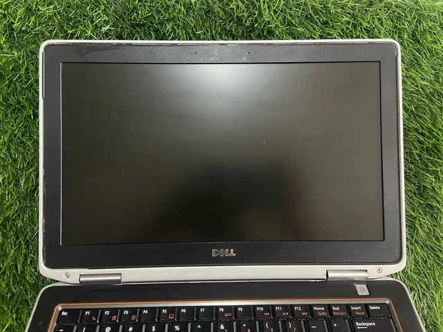 Dell (Refurbished) Dell Latitude E6420 Workstation | Intel Core i5 | 8GB RAM | 256GB SSD | 14” Display | Windows 10 Pro | New Battery | Original Adapter - Black
