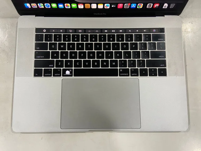 Apple (Refurbished) Apple MacBook Pro 2017 (Model A1707, Touch Bar) | Intel Core i7 | 15.4-inch Retina Display | 16GB RAM | 512GB SSD | Silver | Four Thunderbolt 3 Ports - Silver
