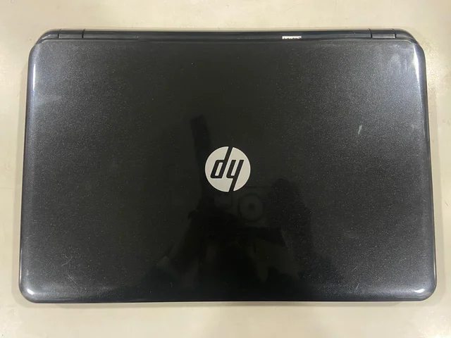 Hewlett-Packard (Refurbished) HP 15 Series 15-r00STX | Intel Core i3 5th Gen | NVIDIA GeForce 2GB Graphics | 15.6-inch Display | 8GB RAM | 256GB SSD | Windows 10 | Original Adapter - Black