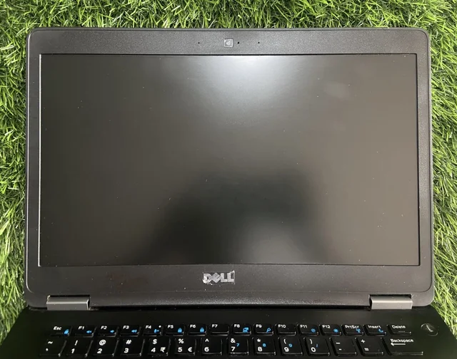 DELL (Refurbished) Dell Latitude E7470 | Core i5 | 8GB RAM | 256GB SSD | Windows 11 Pro | Original Adapter - Black
